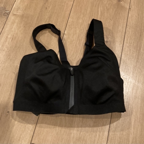 VIictora Secret Incredible Knock Out Bra - Picture 1 of 7